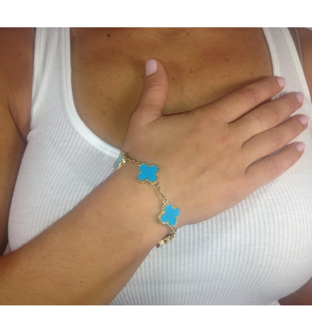 Gold and turquoise clover bracelet